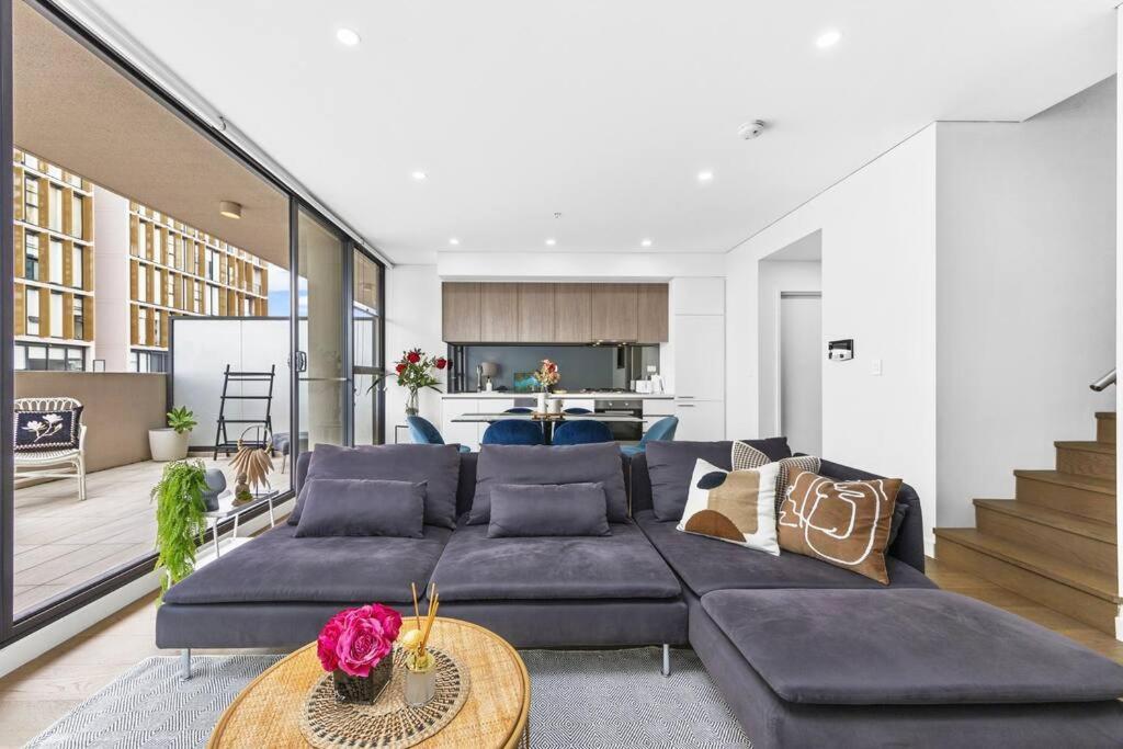 Urban Bliss 3br Retreat - Split Level, Views, Parking * Sydney