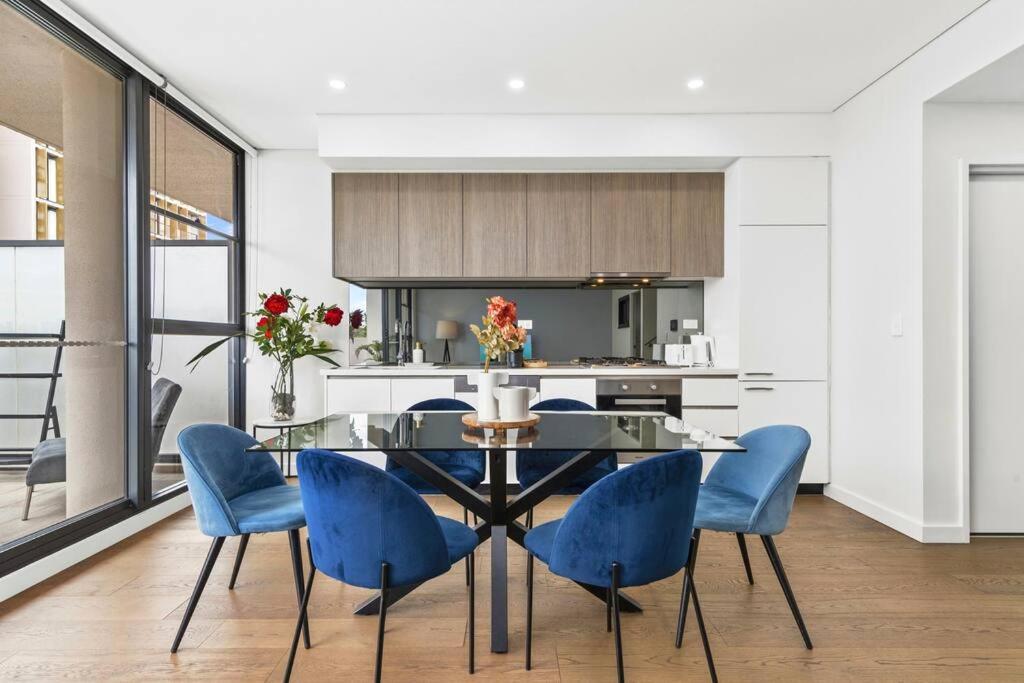 Apartment Urban Bliss 3br Retreat - Split Level, Views, Parking Sydney