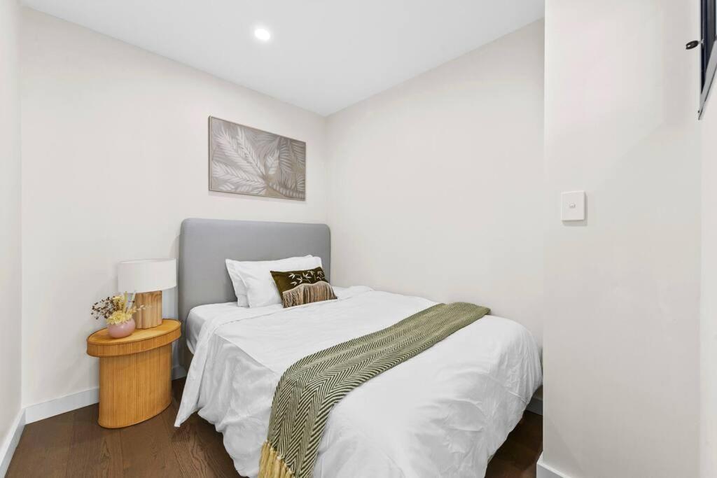 Apartment Urban Bliss 3br Retreat - Split Level, Views, Parking Sydney